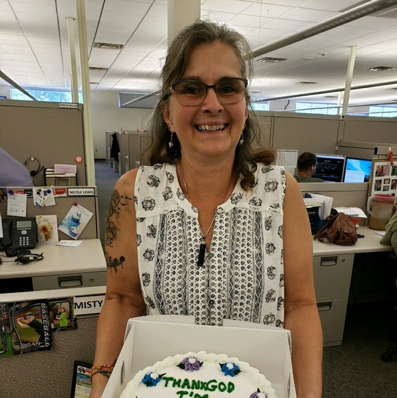 Meet your Posher, Lynne - Picture 1 of 1